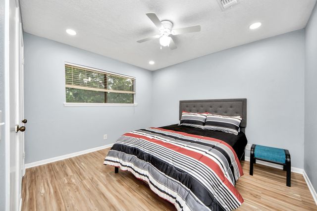 2903 Blue Glen Lane, Houston, TX 77073