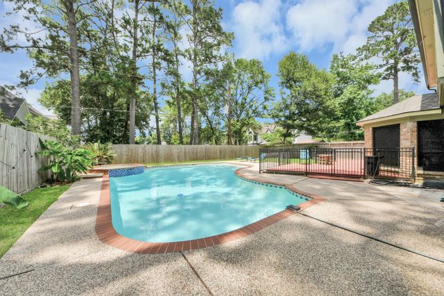 2903 Blue Glen Lane, Houston, TX 77073