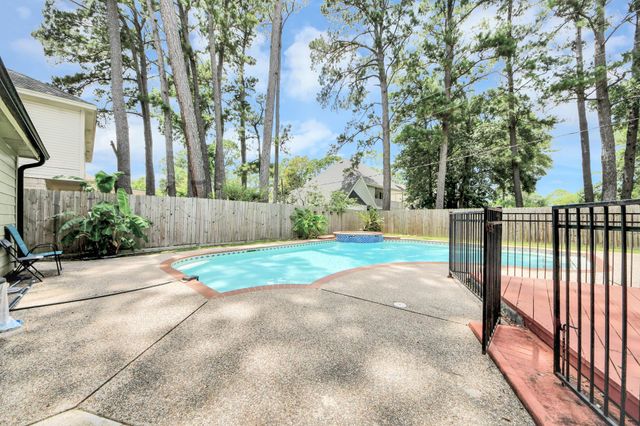2903 Blue Glen Lane, Houston, TX 77073