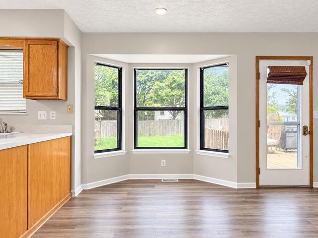 3280 Bellerive Drive, Pickerington, OH 43147