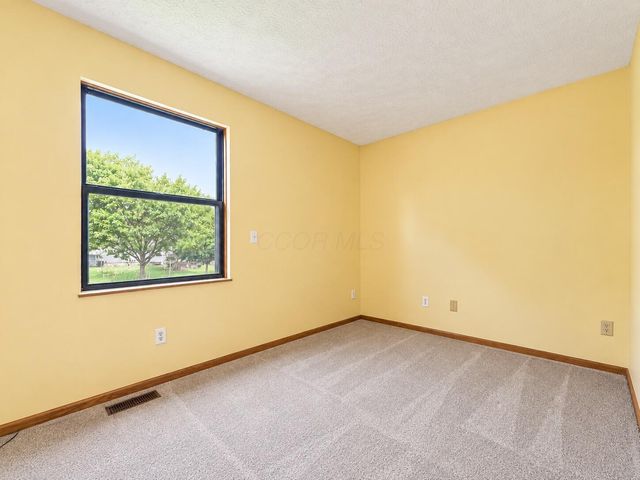 3280 Bellerive Drive, Pickerington, OH 43147