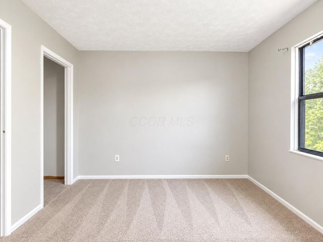 3280 Bellerive Drive, Pickerington, OH 43147