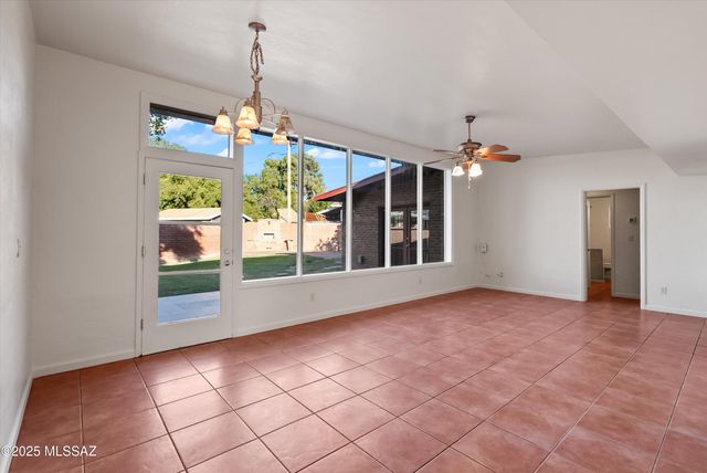 3232 N Christmas Avenue, Tucson, AZ 85716