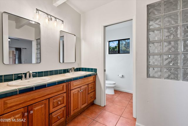 3232 N Christmas Avenue, Tucson, AZ 85716