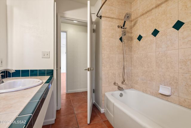 3232 N Christmas Avenue, Tucson, AZ 85716