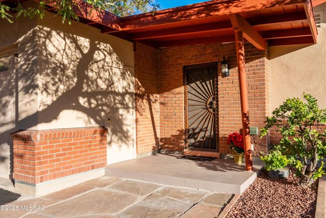 3232 N Christmas Avenue, Tucson, AZ 85716