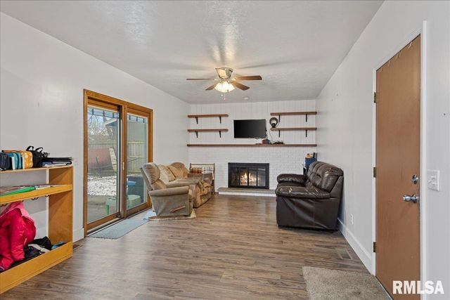 50 Crusaders Road, Springfield, IL 62704