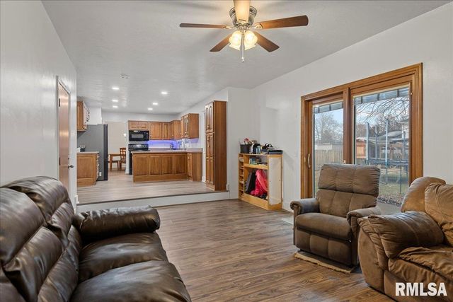 50 Crusaders Road, Springfield, IL 62704