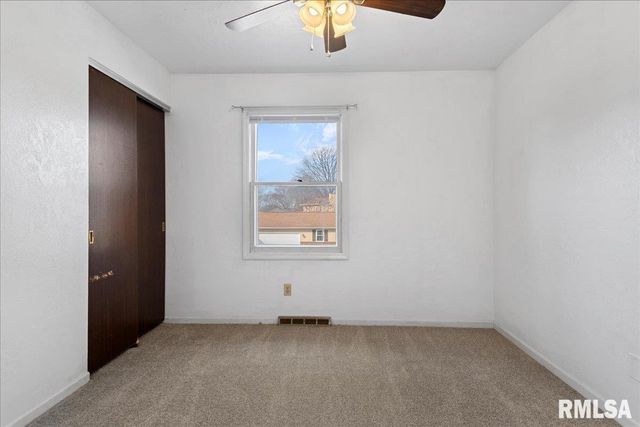 50 Crusaders Road, Springfield, IL 62704