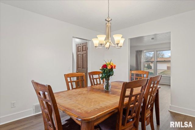 50 Crusaders Road, Springfield, IL 62704