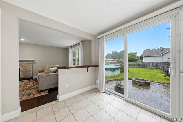 101 Park Lane Circle, Lockport City, NY 14094