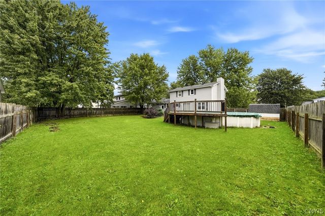 101 Park Lane Circle, Lockport City, NY 14094