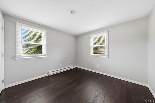101 Park Lane Circle, Lockport City, NY 14094