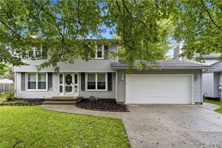 101 Park Lane Circle, Lockport City, NY 14094