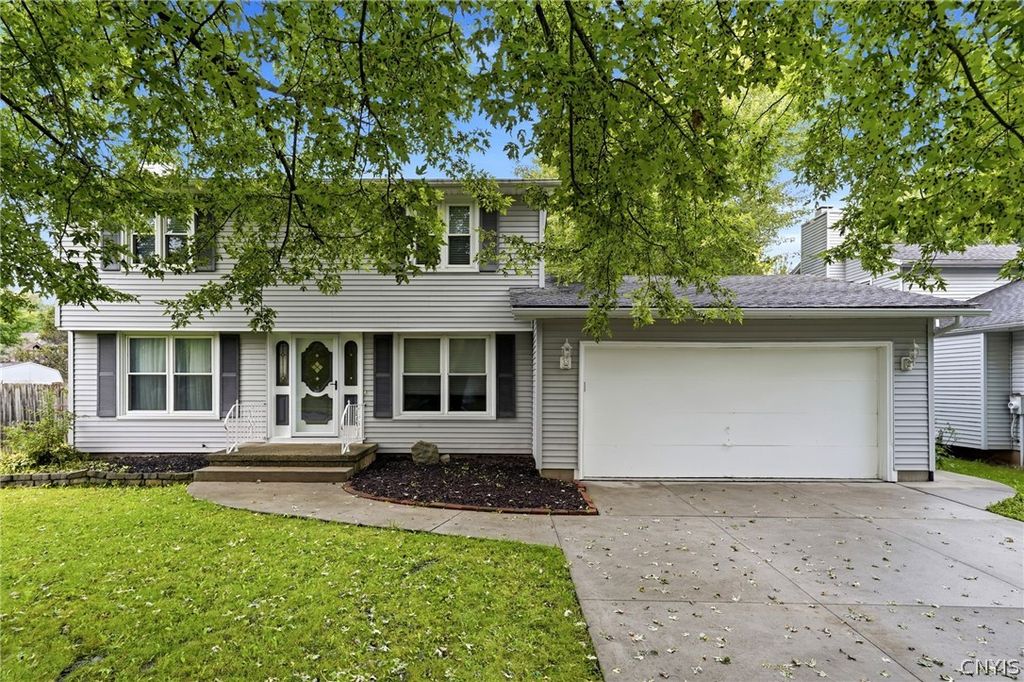 101 Park Lane Circle, Lockport City, NY 14094