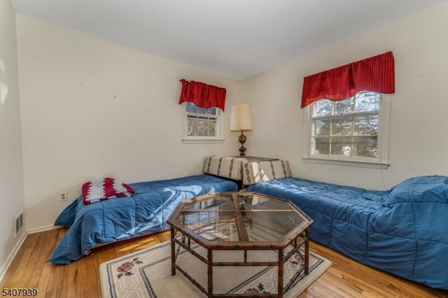 3 Meadow Lark Ct, Raritan Twp., NJ 08822