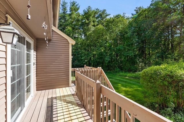 148 Heritage Dr 148, Tewksbury, MA 01876