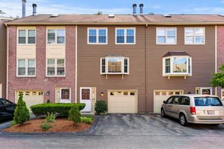 148 Heritage Dr 148, Tewksbury, MA 01876