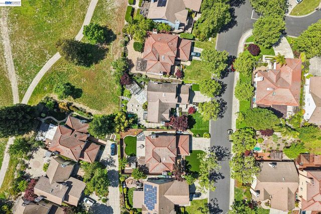 1095 Canyon Hills Rd, San Ramon, CA 94582