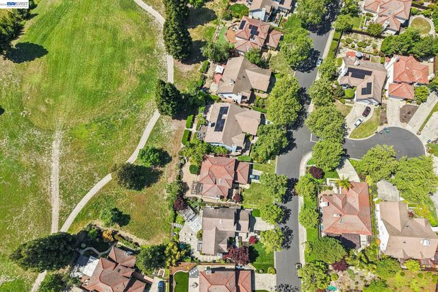 1095 Canyon Hills Rd, San Ramon, CA 94582
