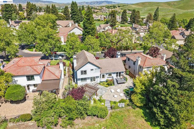 1095 Canyon Hills Rd, San Ramon, CA 94582
