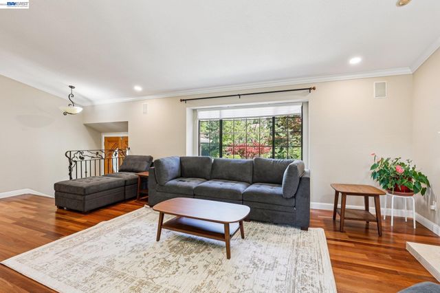1095 Canyon Hills Rd, San Ramon, CA 94582