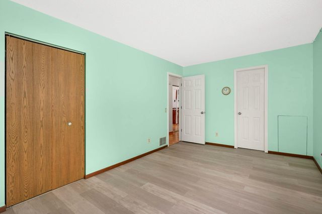 1173 Duckwood Drive, Eagan, MN 55123