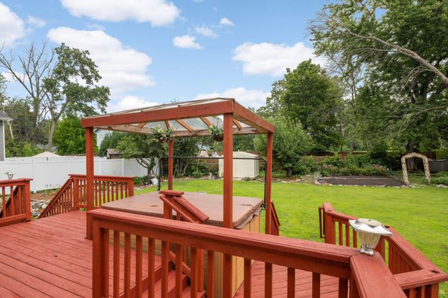 1173 Duckwood Drive, Eagan, MN 55123