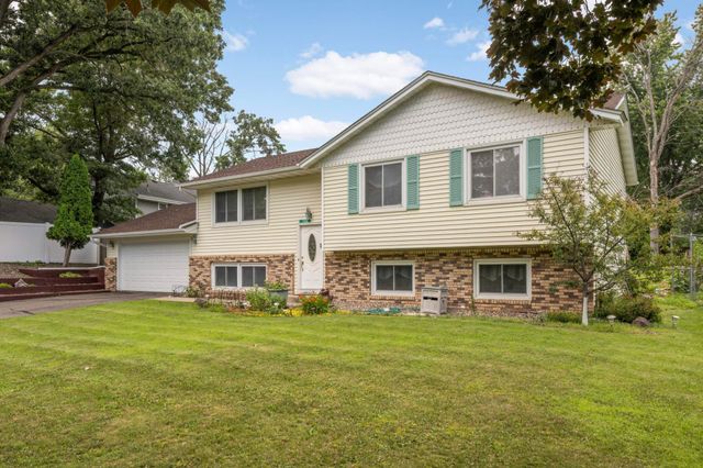 1173 Duckwood Drive, Eagan, MN 55123