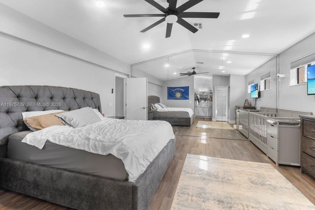 4169 S Pine Island Rd, Davie, FL 33328