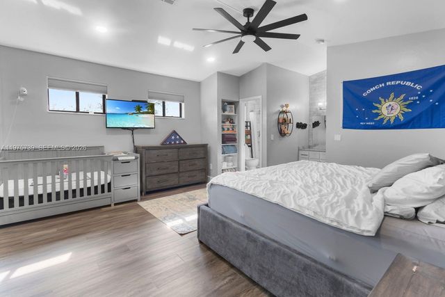 4169 S Pine Island Rd, Davie, FL 33328