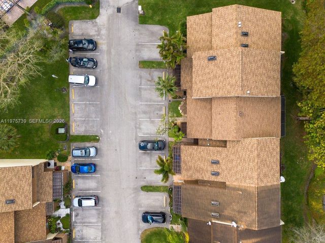 4169 S Pine Island Rd, Davie, FL 33328