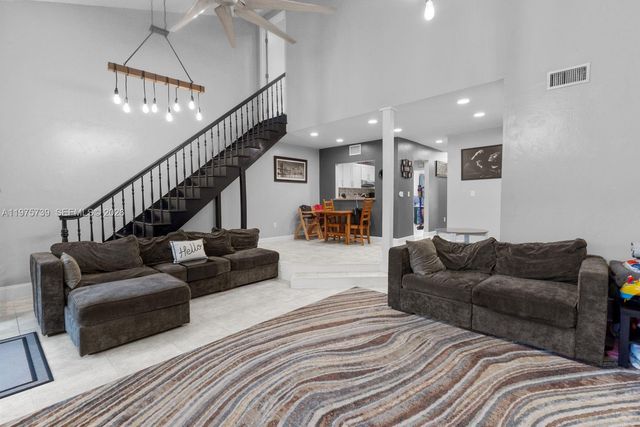 4169 S Pine Island Rd, Davie, FL 33328