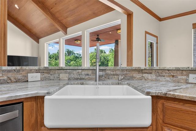 2807 Edmond NE Road, Piedmont, OK 73078