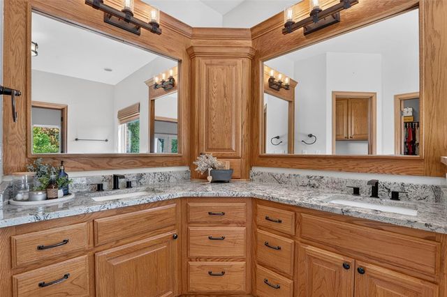 2807 Edmond NE Road, Piedmont, OK 73078