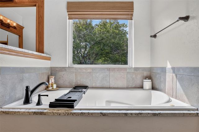 2807 Edmond NE Road, Piedmont, OK 73078