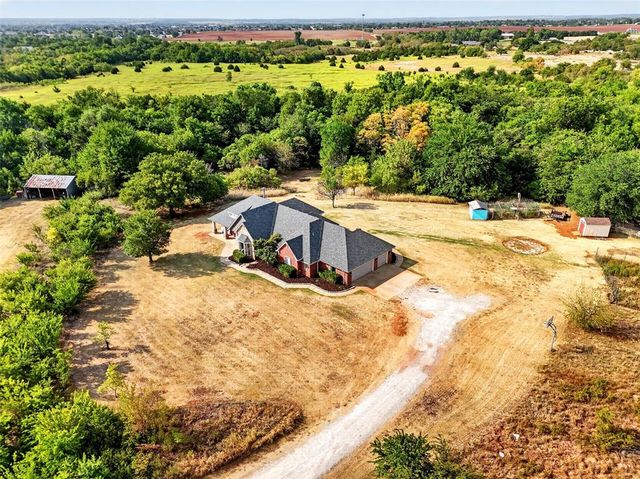 2807 Edmond NE Road, Piedmont, OK 73078
