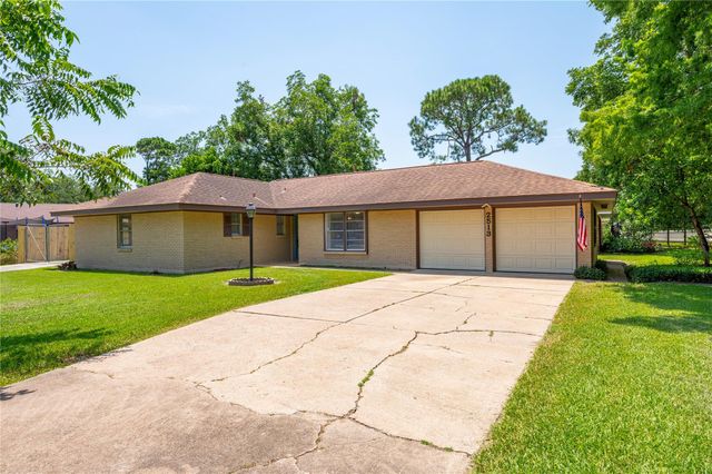 2513 Meadow Lane, La Marque, TX 77568