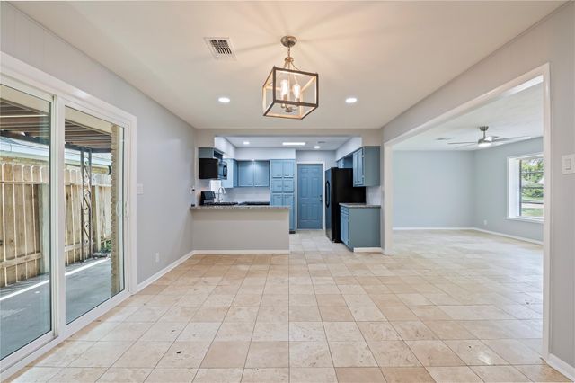 2513 Meadow Lane, La Marque, TX 77568