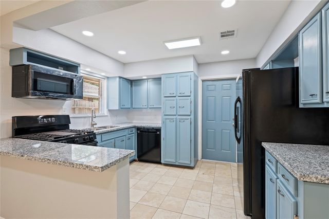 2513 Meadow Lane, La Marque, TX 77568