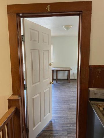 314 S Jefferson Street, Clarendon, TX 79226