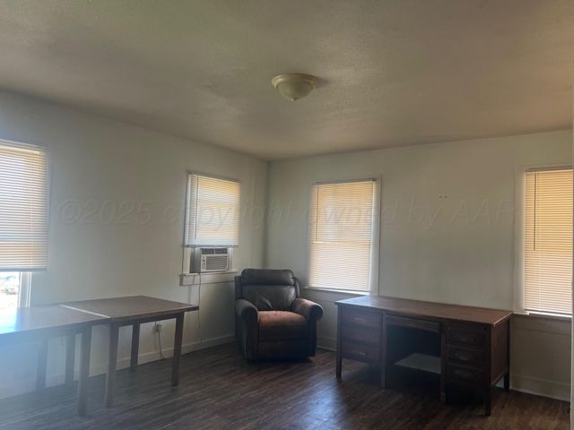 314 S Jefferson Street, Clarendon, TX 79226