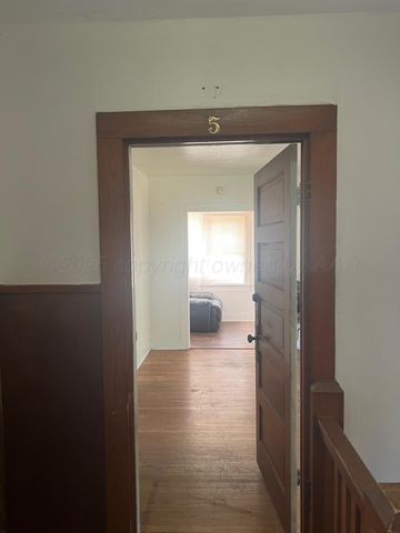 314 S Jefferson Street, Clarendon, TX 79226