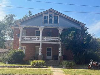 314 S Jefferson Street, Clarendon, TX 79226