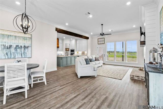 5160 Black River Rd, Darrow, LA 70725