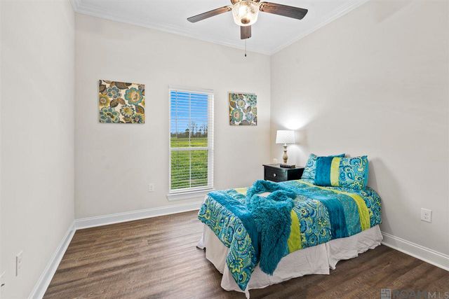 5160 Black River Rd, Darrow, LA 70725