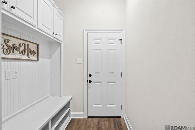 5160 Black River Rd, Darrow, LA 70725