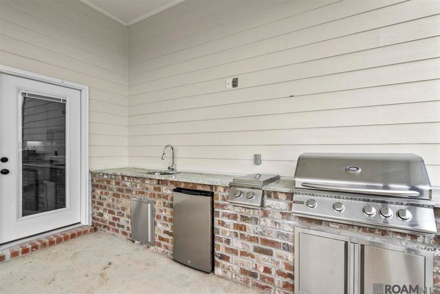 5160 Black River Rd, Darrow, LA 70725