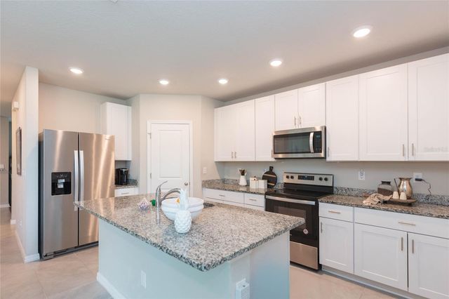 38794 OPAL WILLOW LANE, Zephyrhills, FL 33540