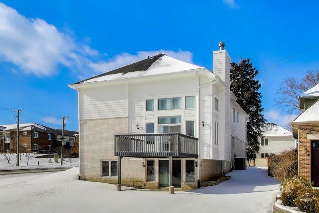 16W234 91st Street, Burr Ridge, IL 60527